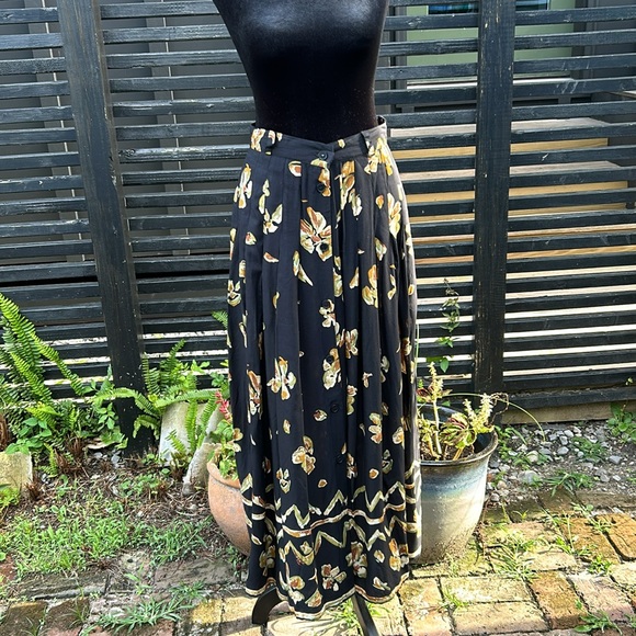 Vintage Together Pistachio Skirt 6 - Picture 11 of 11